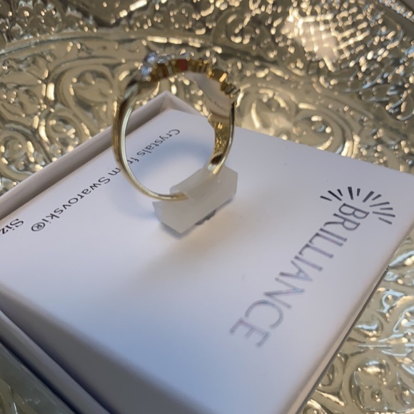 New in box Swarovski Crystal multi stone ring - Picture 5 of 9